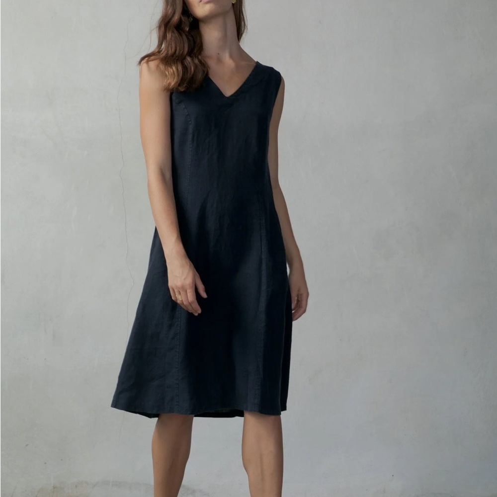 Luxmii NWT L'origami Navy Linen Slip Dress